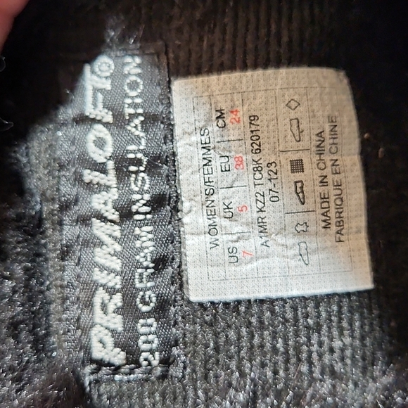 The North Face Abby IV Black Suede Winter Boots 7 - Picture 12 of 12